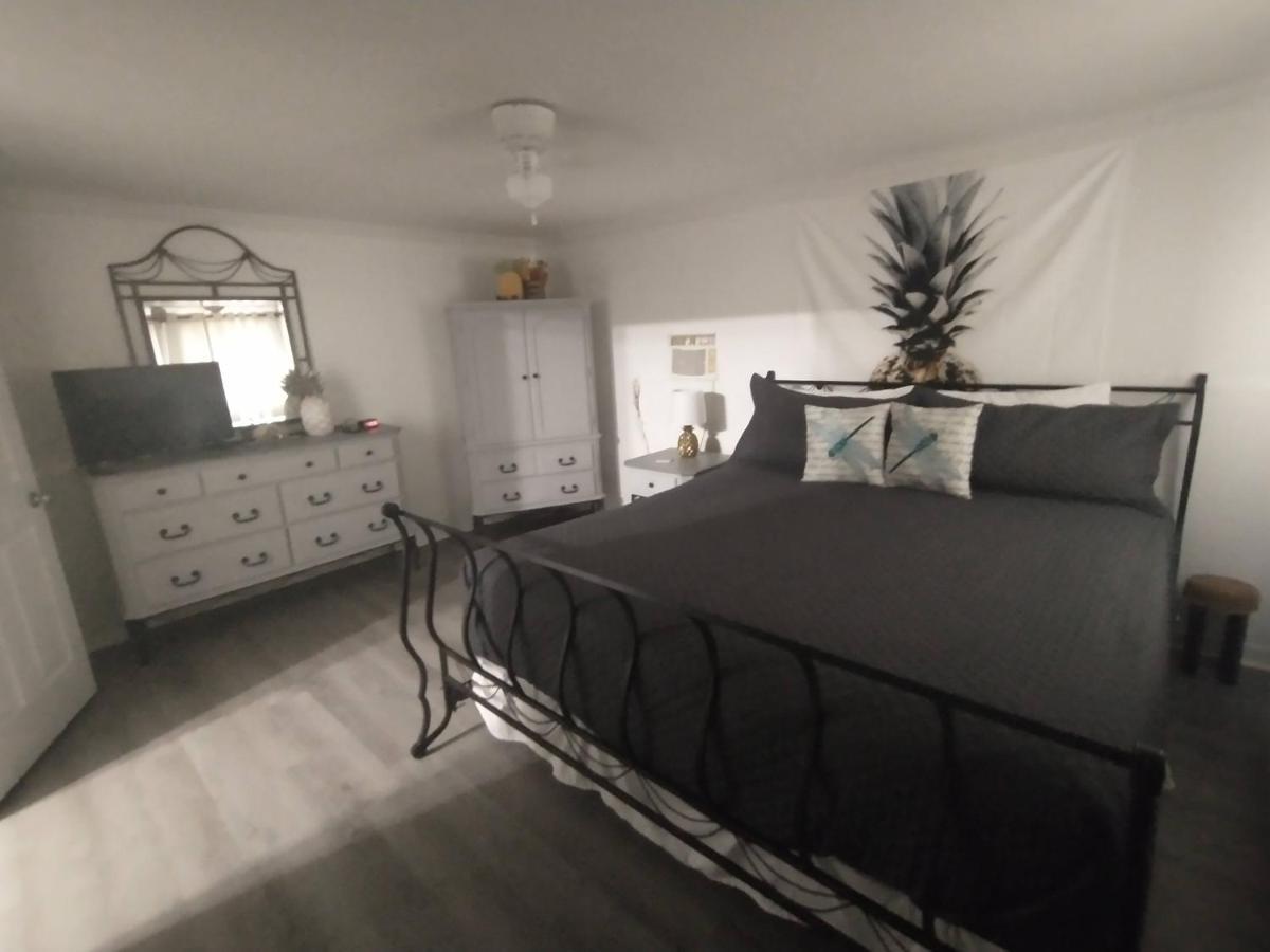 Welcome To Pineapple House! Pensacola Esterno foto